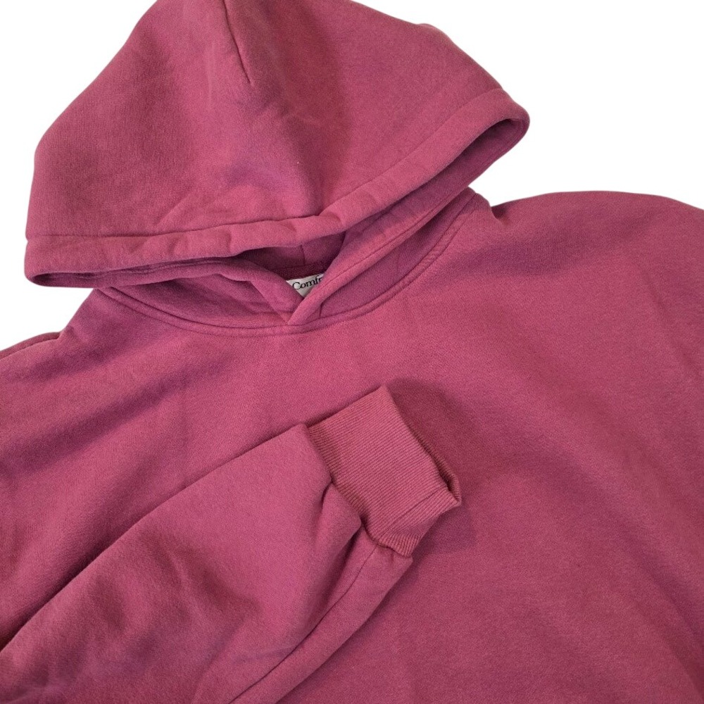 Comfrt Size M Signature Hoodie in Berry Sleeve Pockets Fleece Hooded Travel
